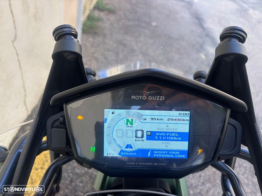 Moto Guzzi V85 TT Centenário - 7