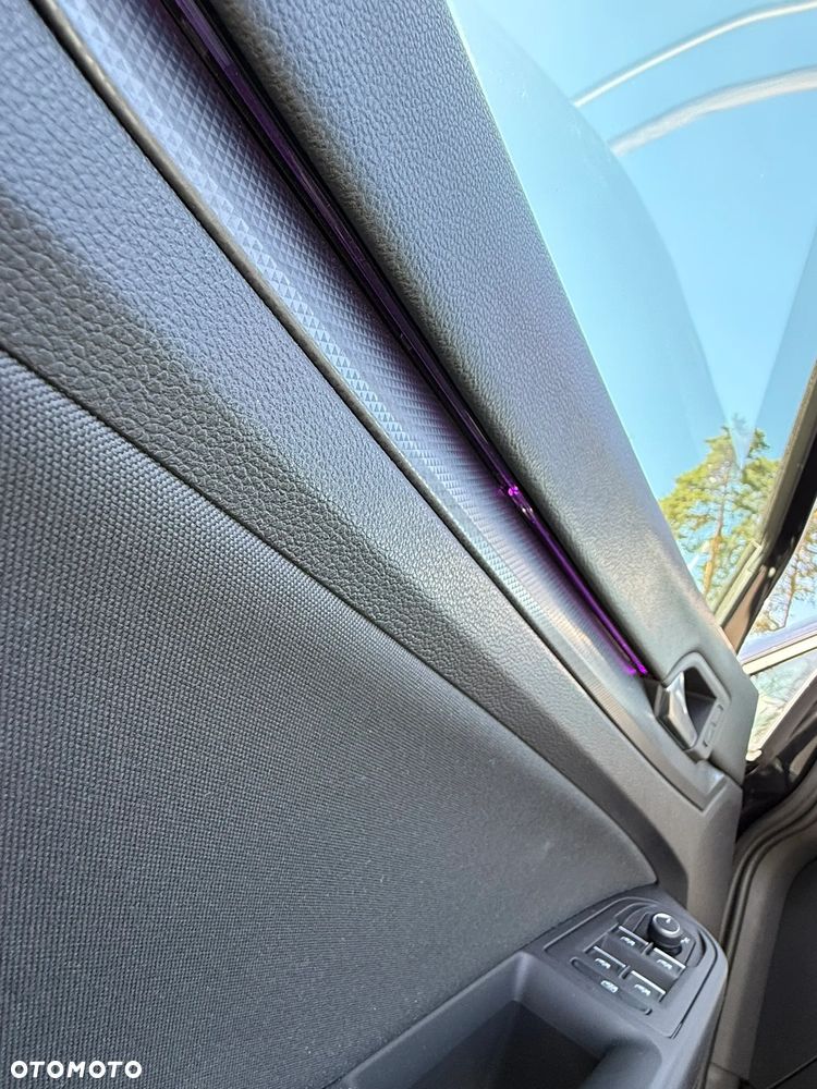 Volkswagen Golf 2.0 TDI SCR DSG Active - 25