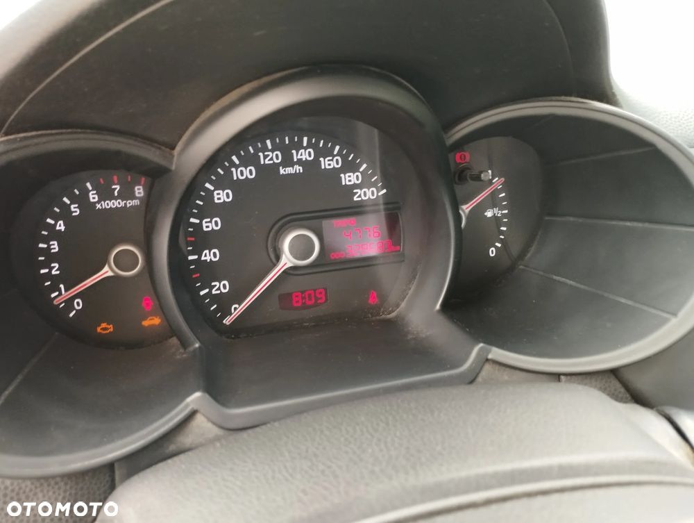Kia Picanto - 9