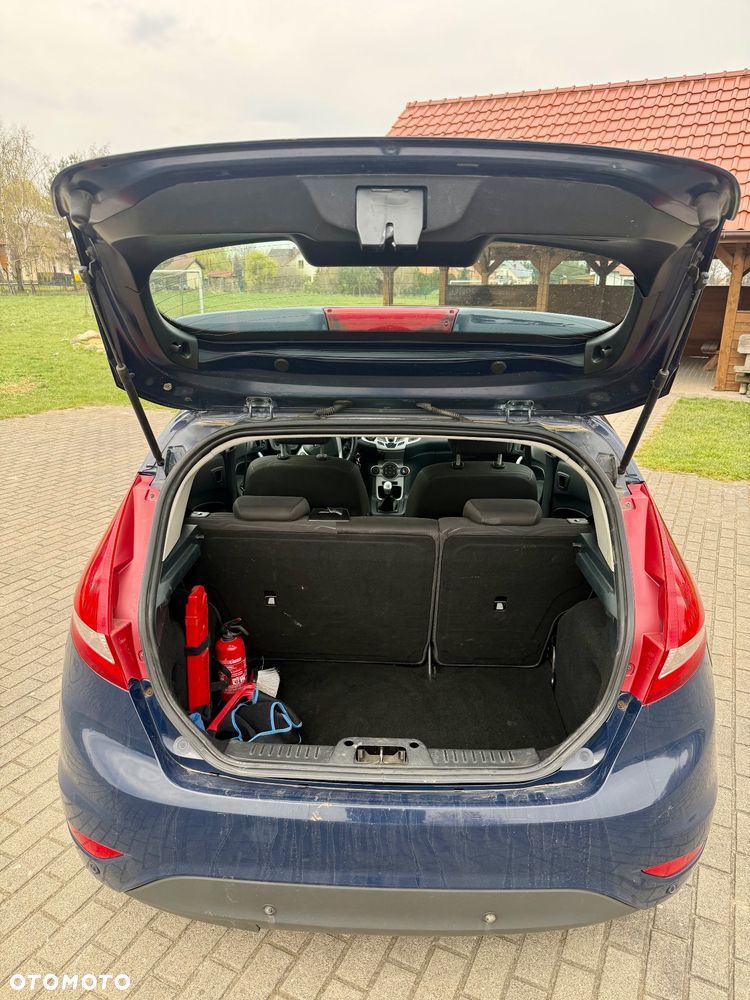 Ford Fiesta - 10