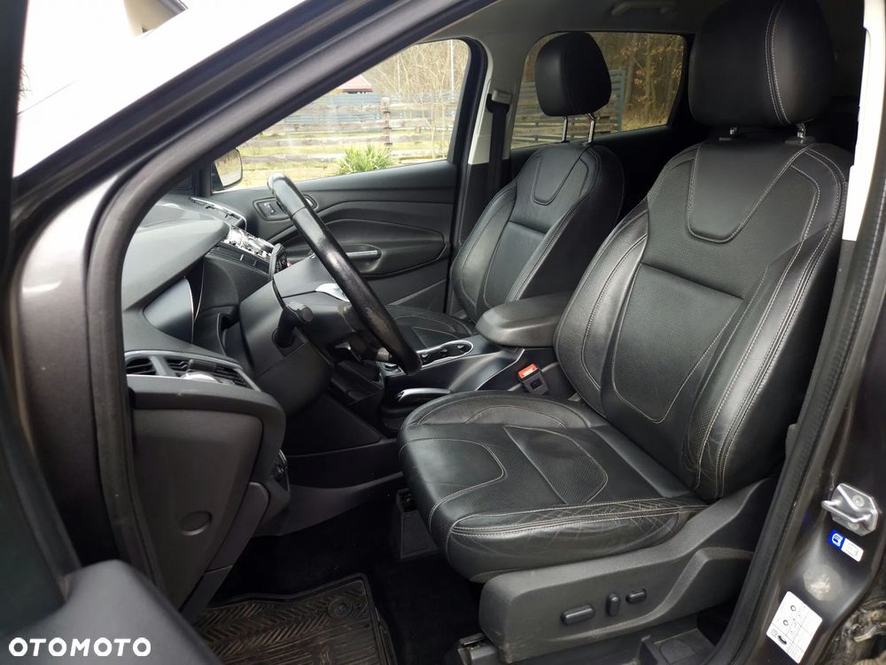 Ford Kuga 2.0 TDCi 4x4 Titanium - 15