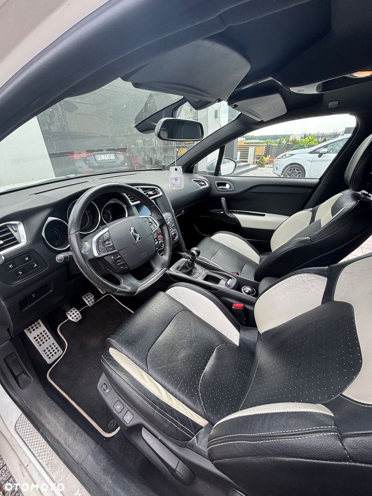 Citroën DS4 1.6 THP SportChic - 9