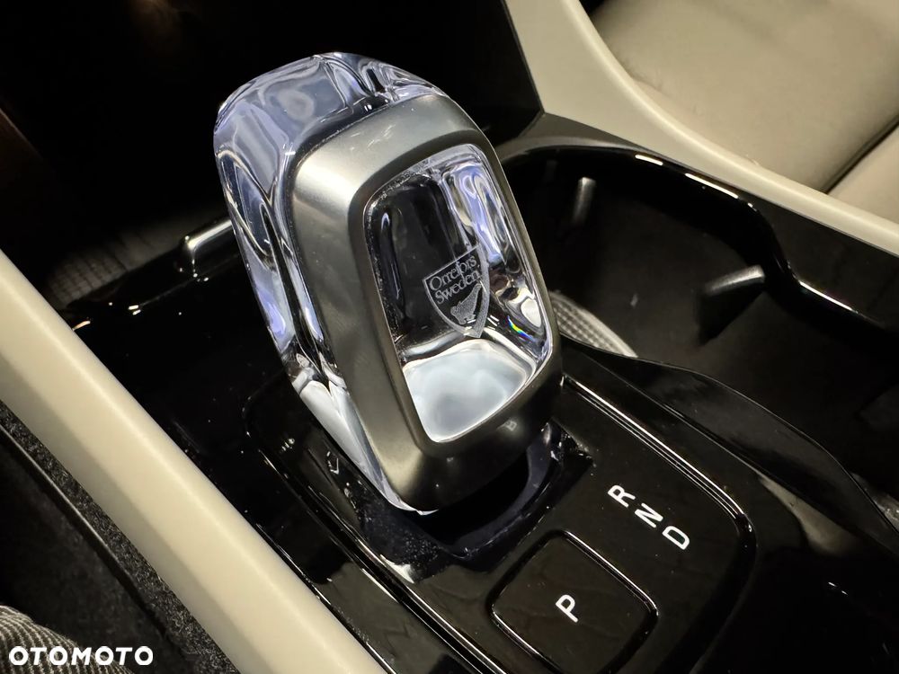 Volvo XC 40 B5 B AWD Ultimate Bright - 25