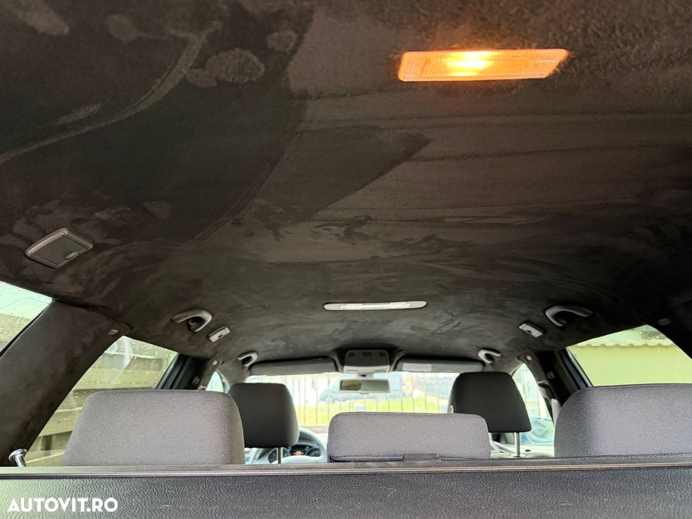 Volkswagen Passat 2.0 TDI Comfortline DPF - 26