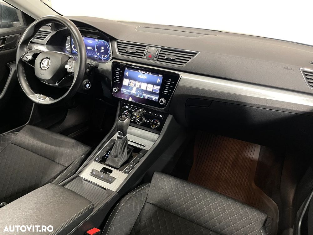 Skoda Superb 2.0 TDI DSG Ambition - 9