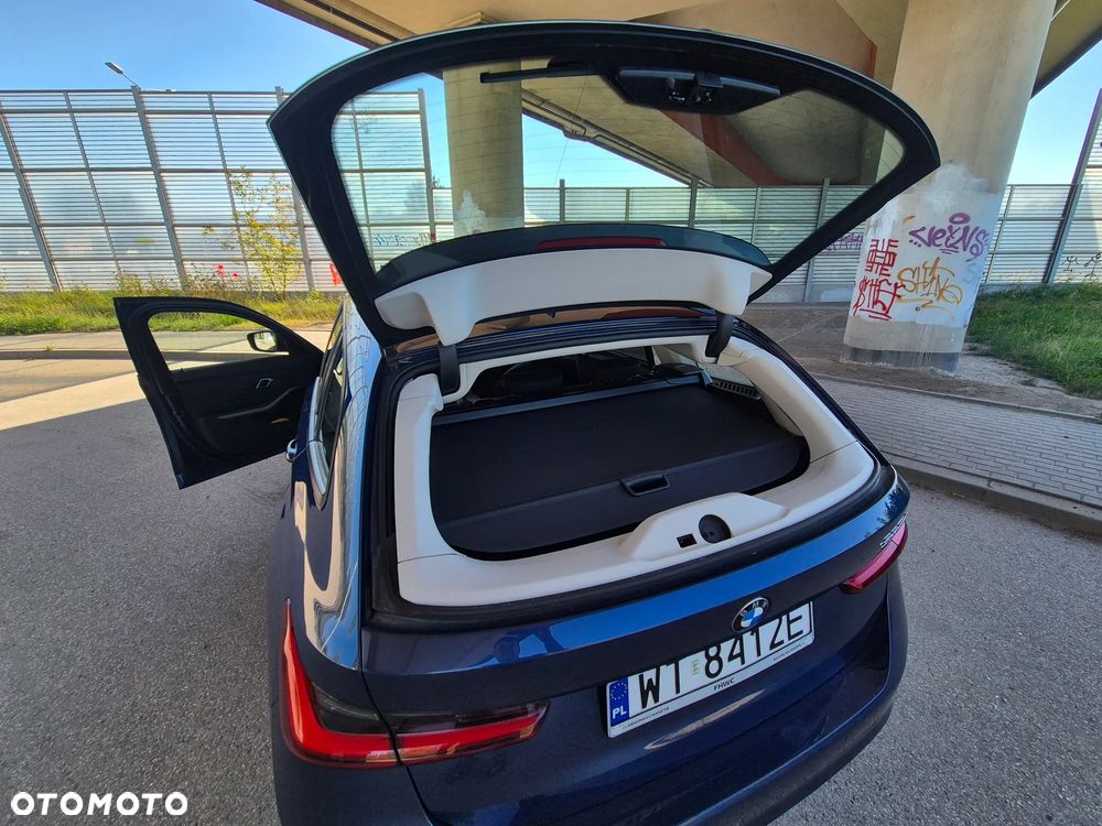 BMW Seria 3 320d MHEV Advantage - 28