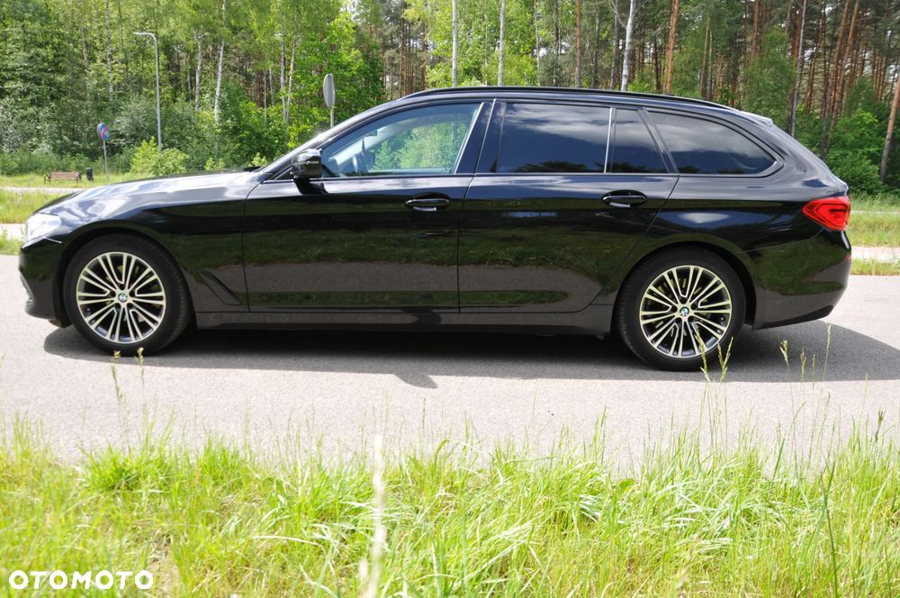 BMW Seria 5 520d xDrive Sport Line - 9