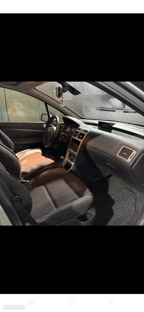 Peugeot 307 SW 1.6 HDi Black & Silver - 7