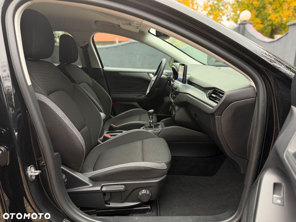 Ford Focus 1.0 EcoBoost Start-Stopp-System COOL&CONNECT DESIGN - 31