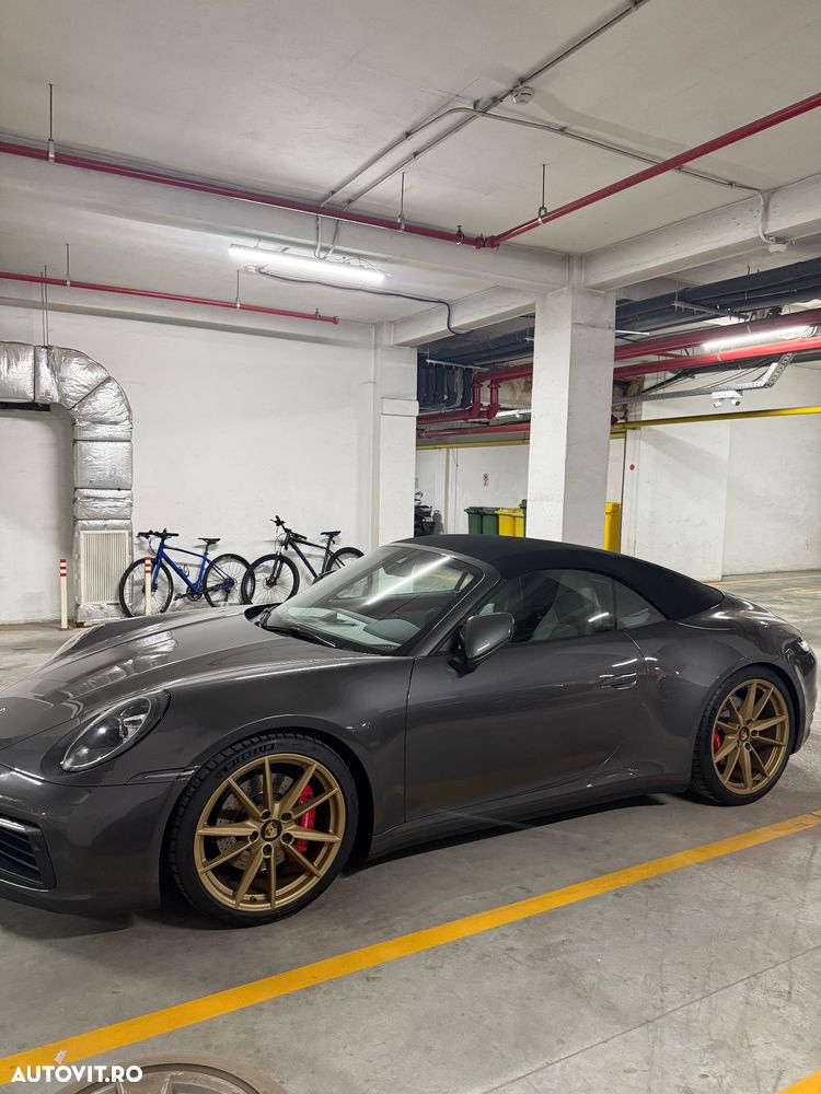 Porsche 911 4S - 2