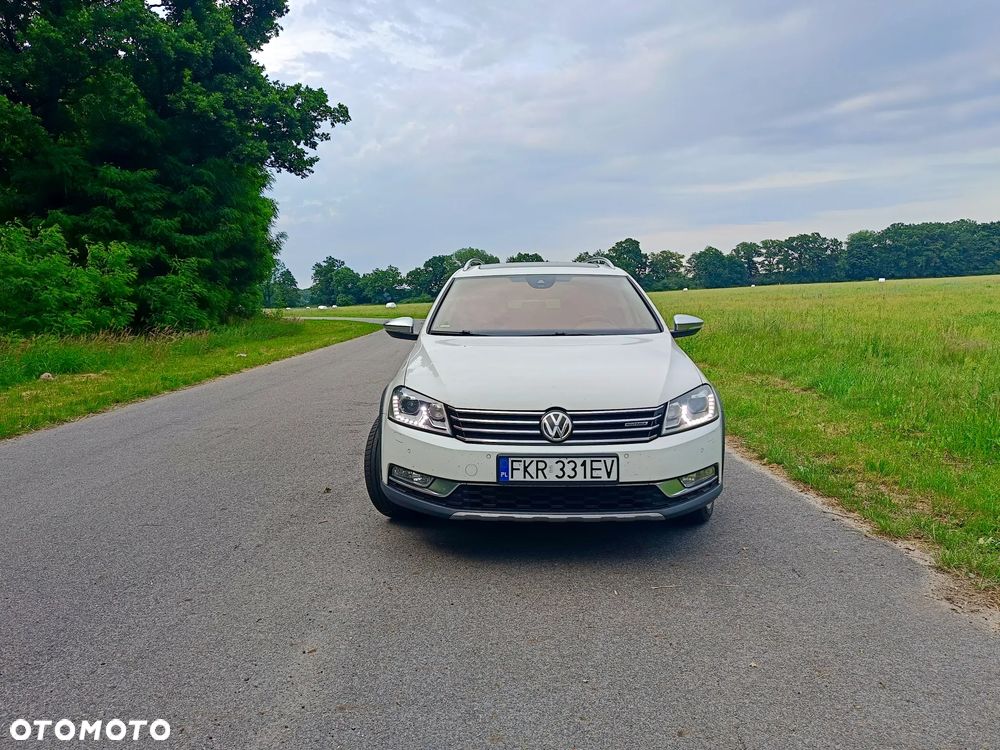 Volkswagen Passat 2.0 TDI 4Motion DSG BlueMotion Tech Highline - 4
