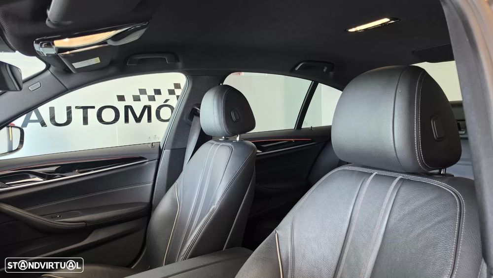 BMW 530 e iPerformance Line Luxury - 36