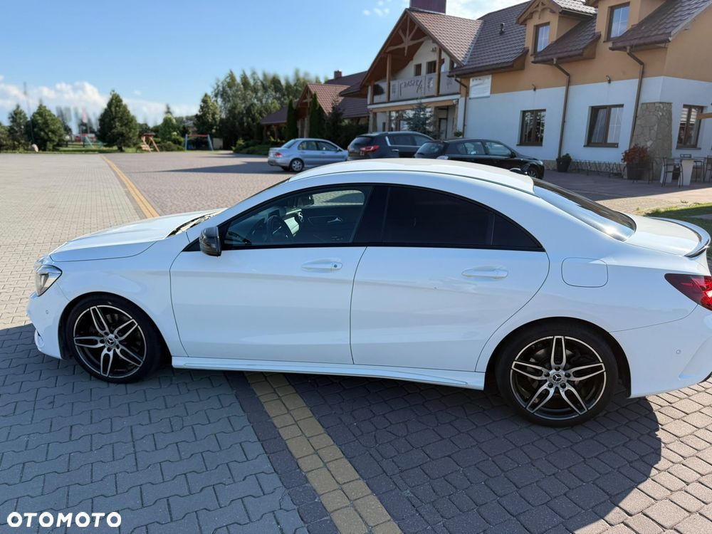 Mercedes-Benz CLA 250 4-Matic AMG Line 7G-DCT - 4