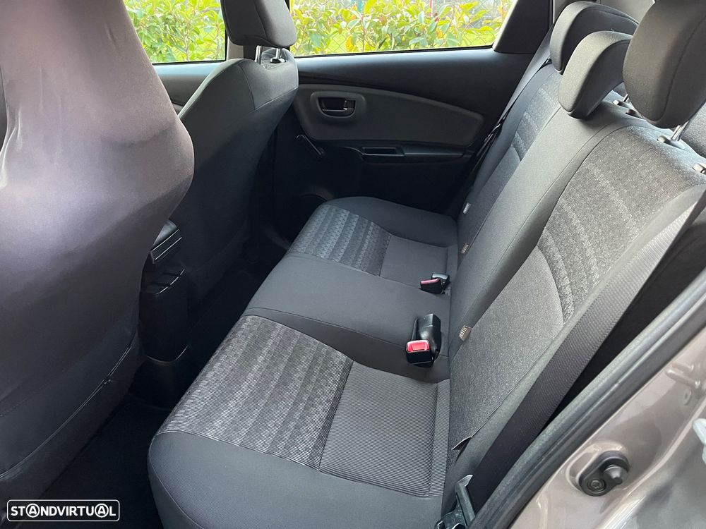 Toyota Yaris 1.0 VVT-i ACtive - 9