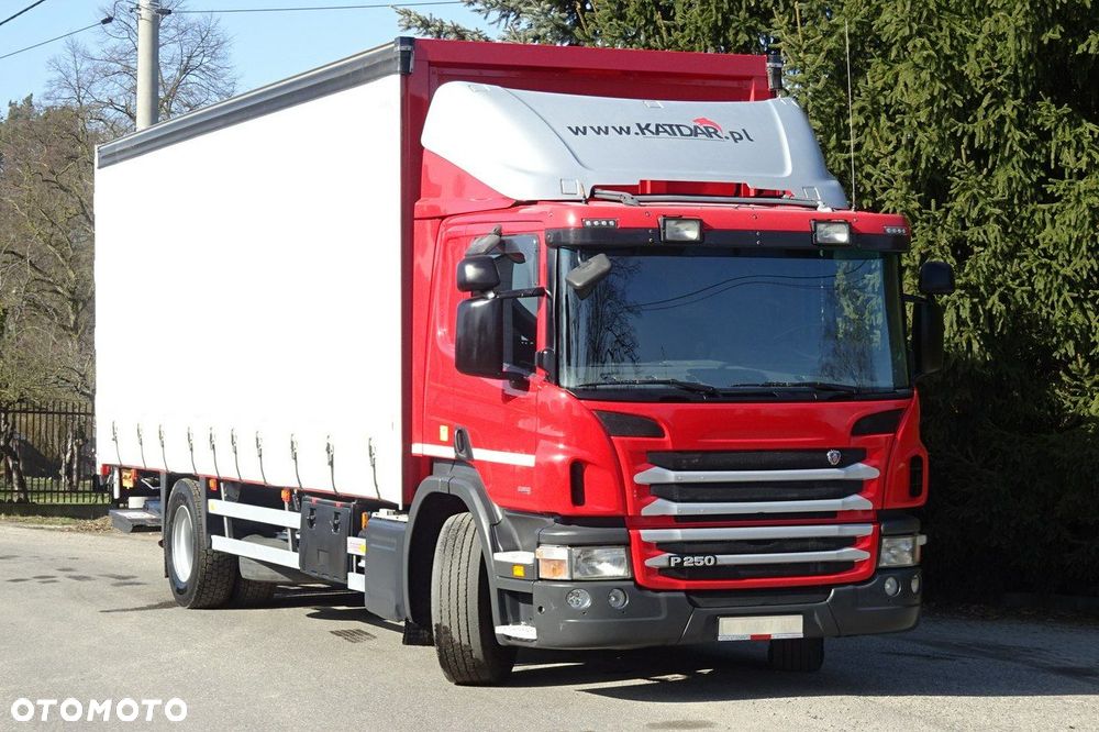 Scania P250 Euro 6 sypialna firanka wys.2.60 winda poduszki sprowadzony - 24
