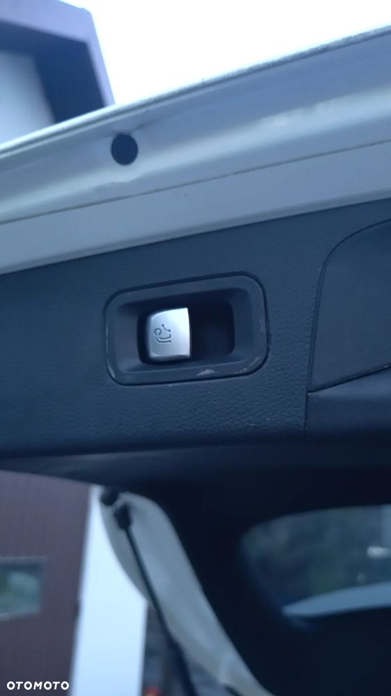 Mercedes-Benz GLC - 12