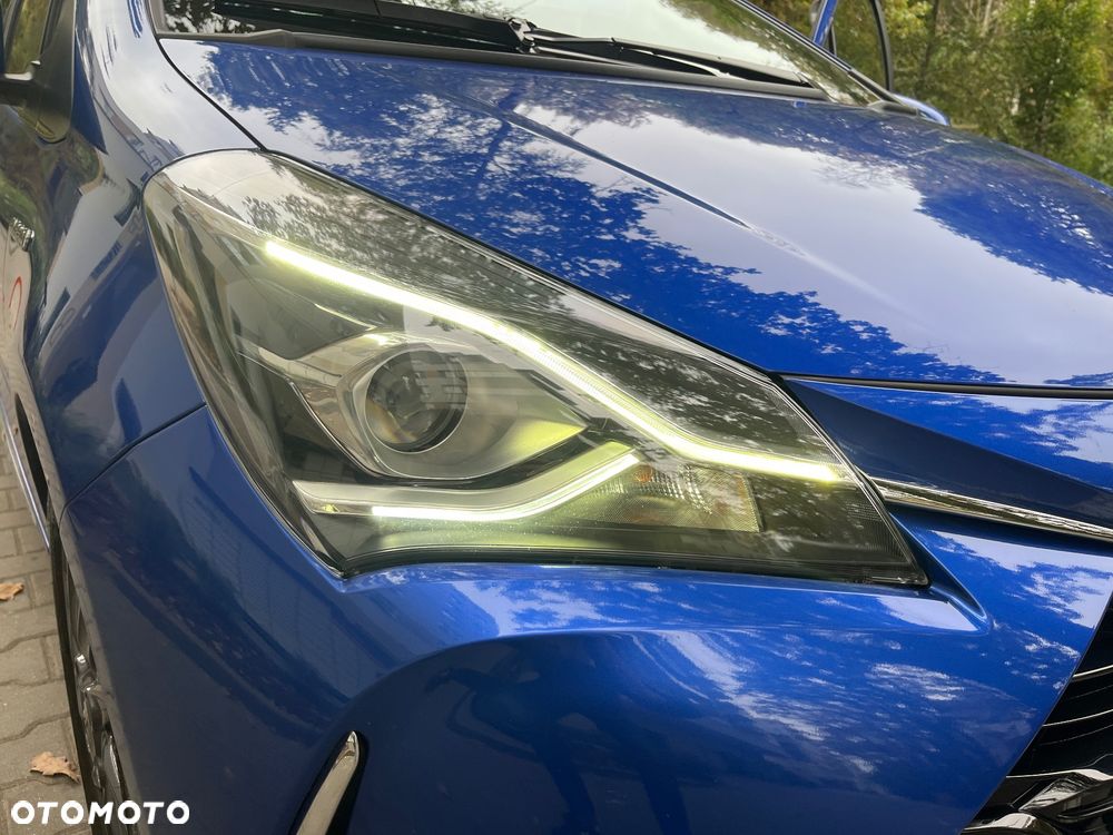 Toyota Yaris Hybrid 100 Premium EU6 - 20