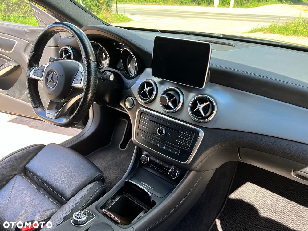 Mercedes-Benz CLA 220 d 7G-DCT AMG Line - 15