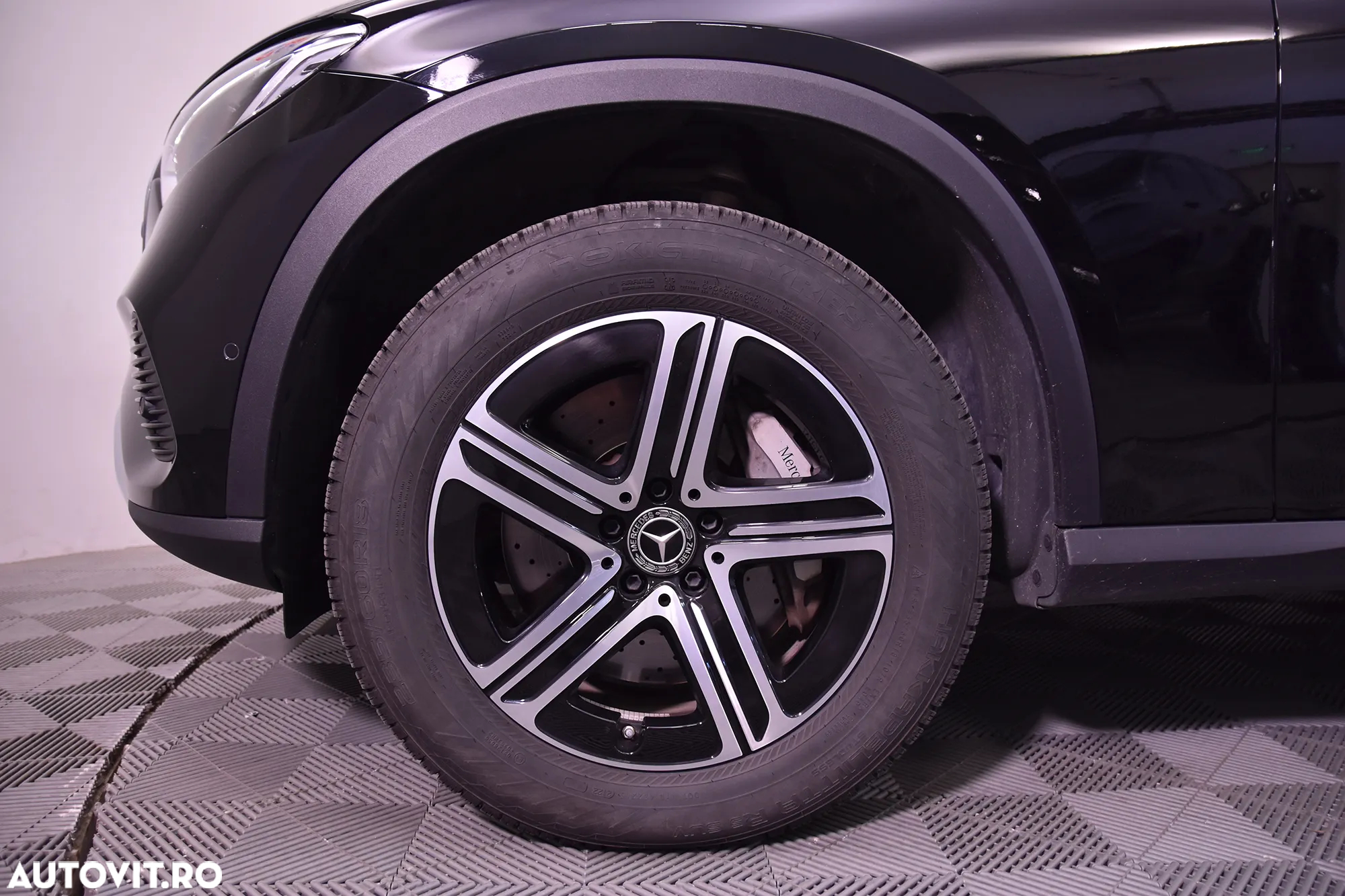 Mercedes-Benz GLC - 13