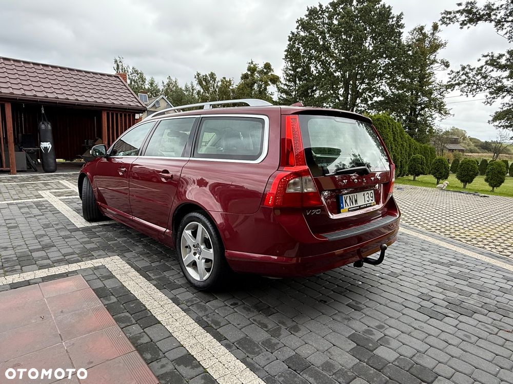 Volvo V70 2.0 Momentum - 4