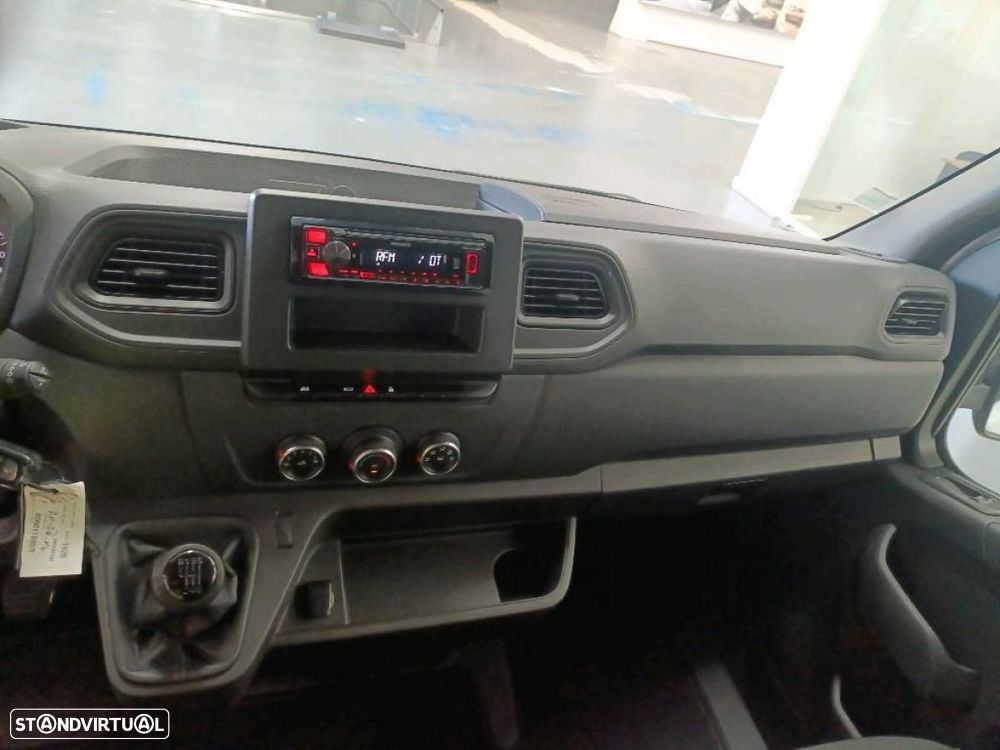 Renault Master RENAULT MASTER 2.3DCI 135HP L2H2 3.5T C/IVA - 9