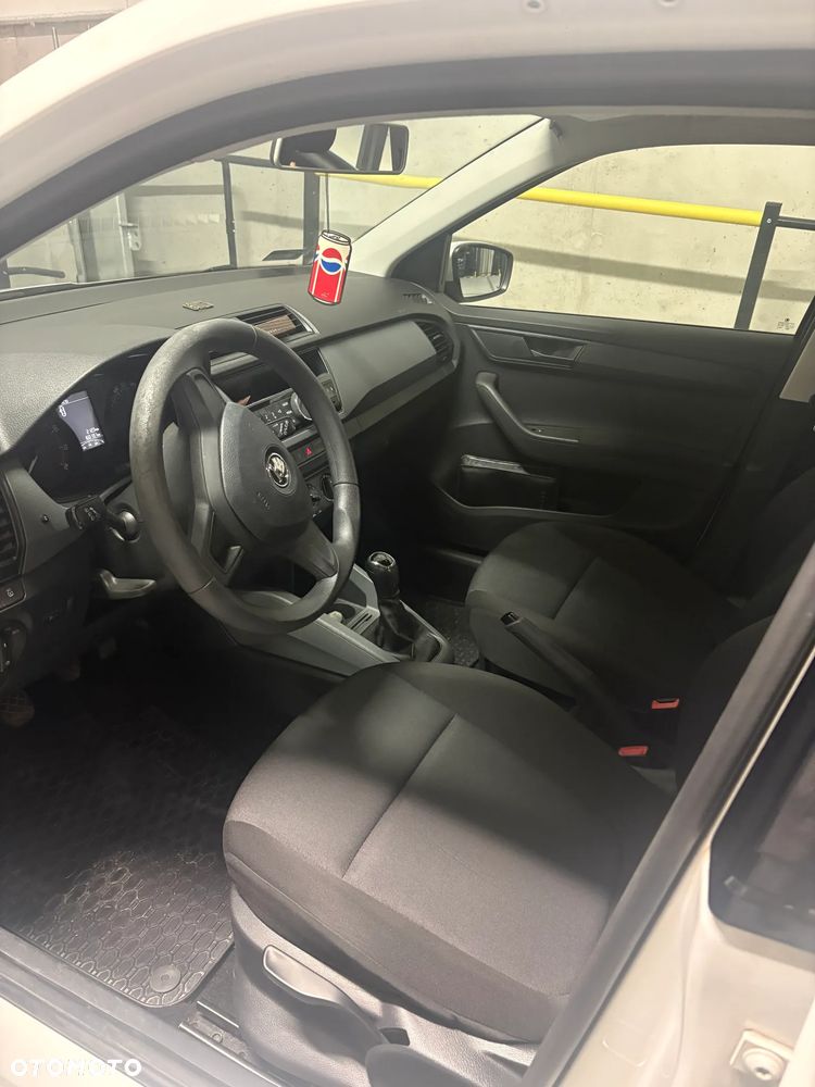 Skoda Fabia 1.2 TSI Active - 6