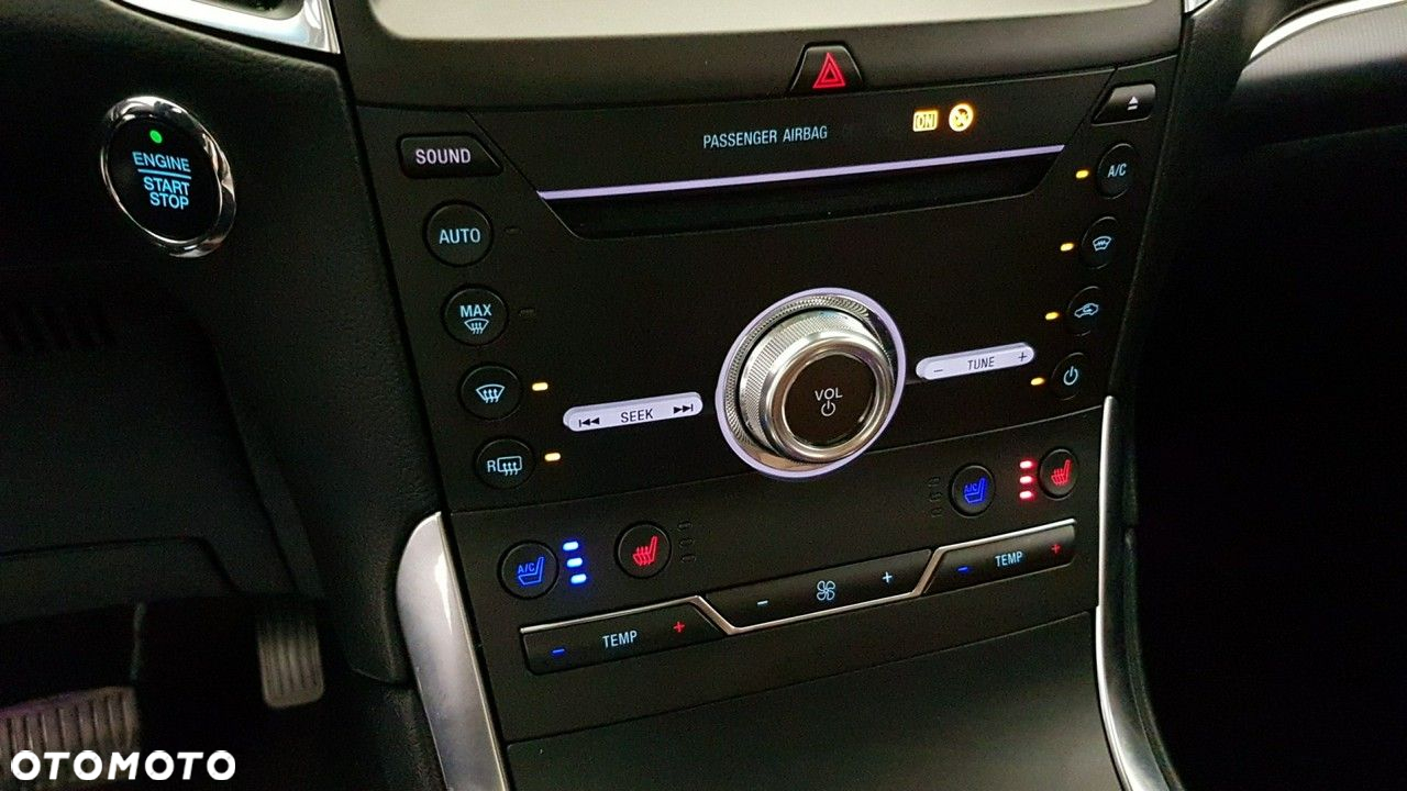 Ford Edge 2.0 EcoBlue Twin-Turbo 4WD Titanium - 25