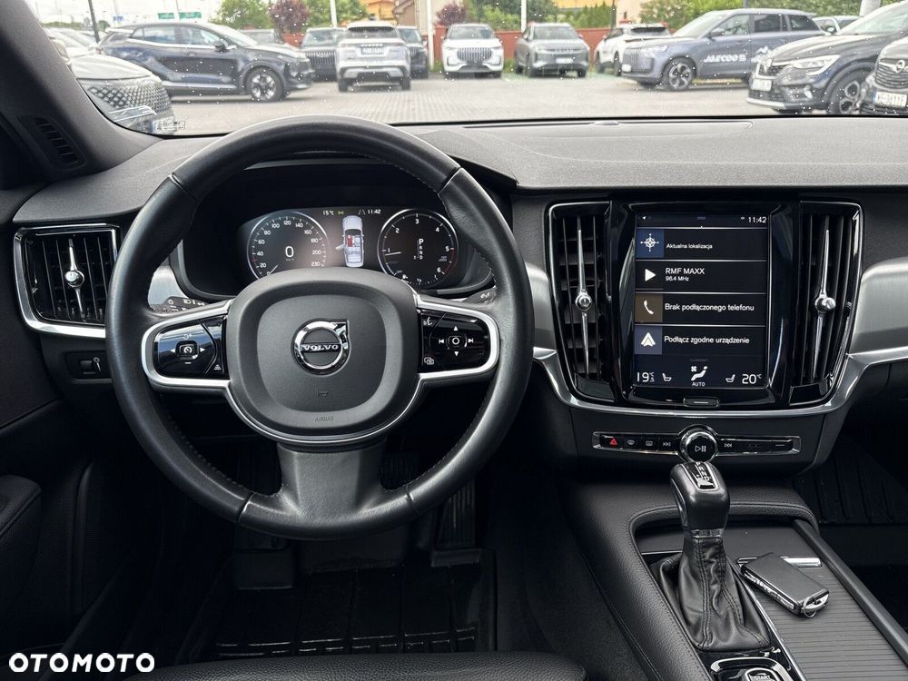 Volvo S90 - 11