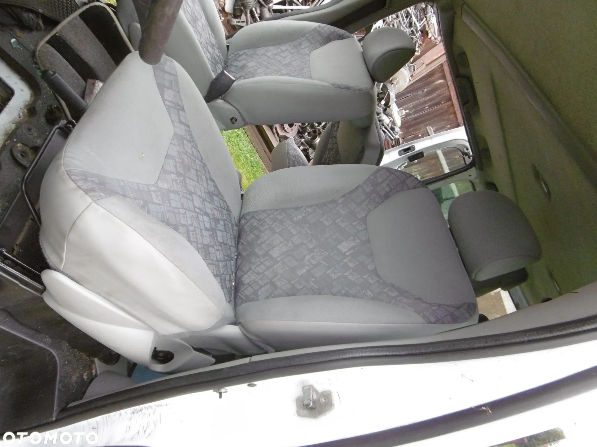 FOTEL KIEROWCY TRAFIC VIVARO - 1