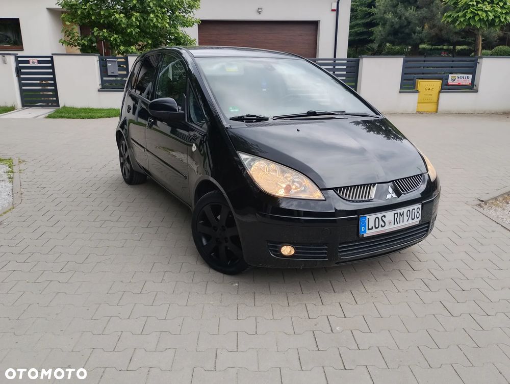 Mitsubishi Colt - 1
