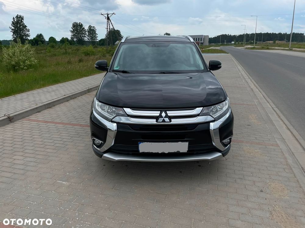 Mitsubishi Outlander 2.0 2WD Active - 2