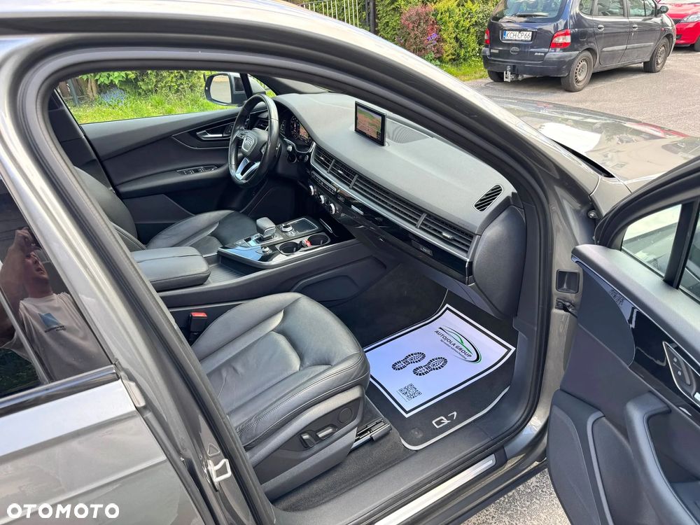 Audi Q7 - 11