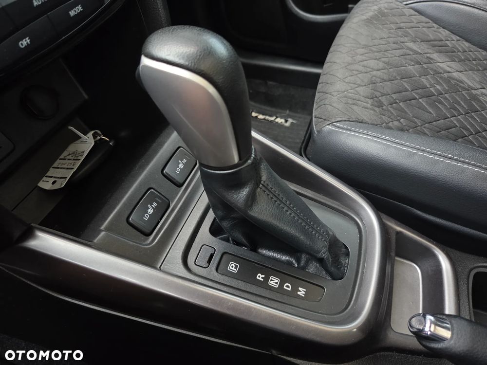 Suzuki Vitara 1.4 Boosterjet Hybrid Automatik Comfort - 25
