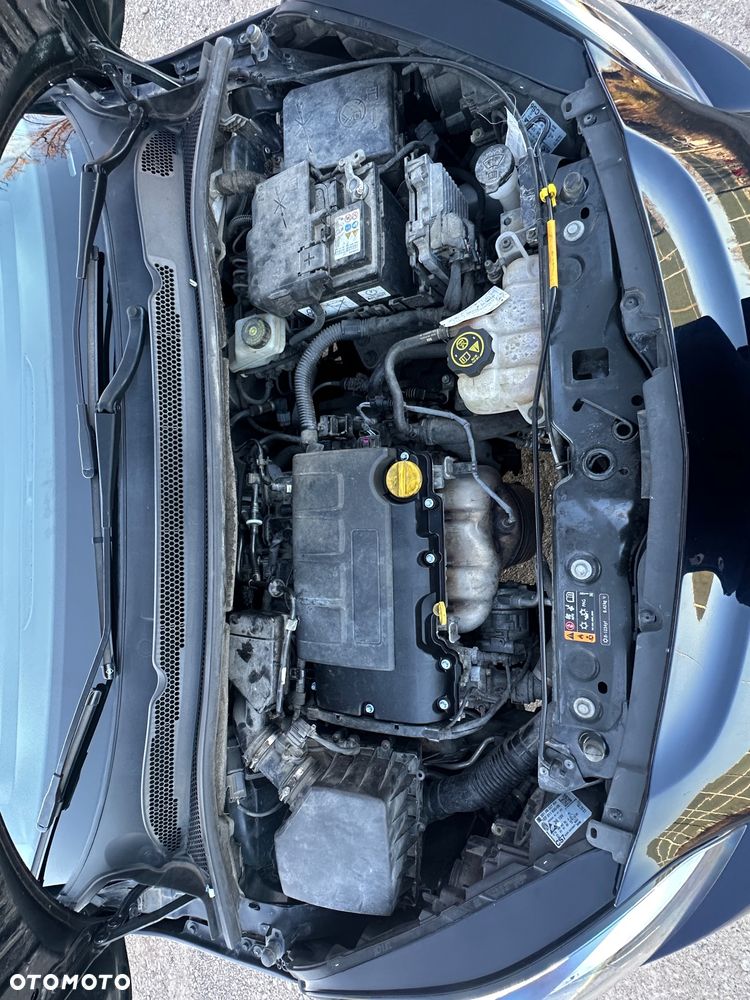 Opel Corsa 1.4 Cosmo - 31