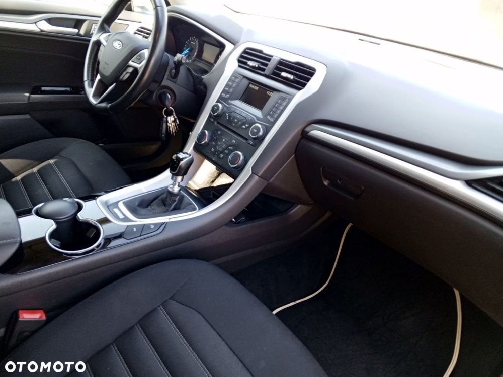 Ford Mondeo 1.5 EcoBoost Ambiente Plus - 21