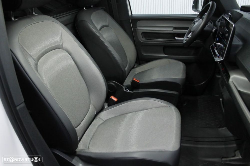 VW id-buzz Cargo - 15
