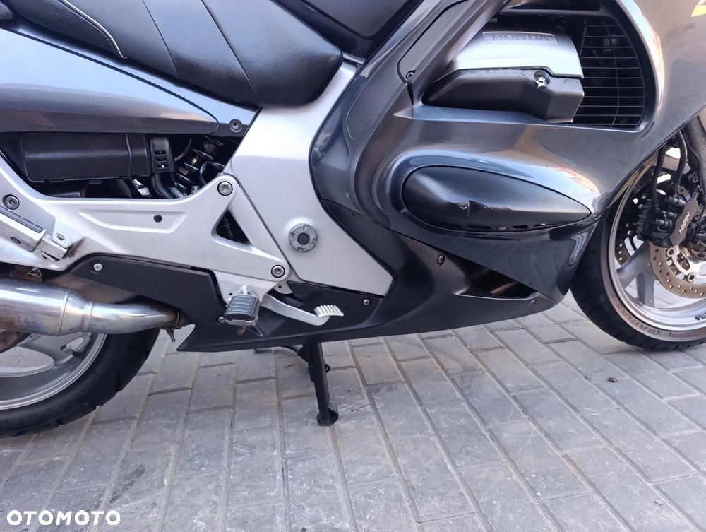 Honda ST - 28