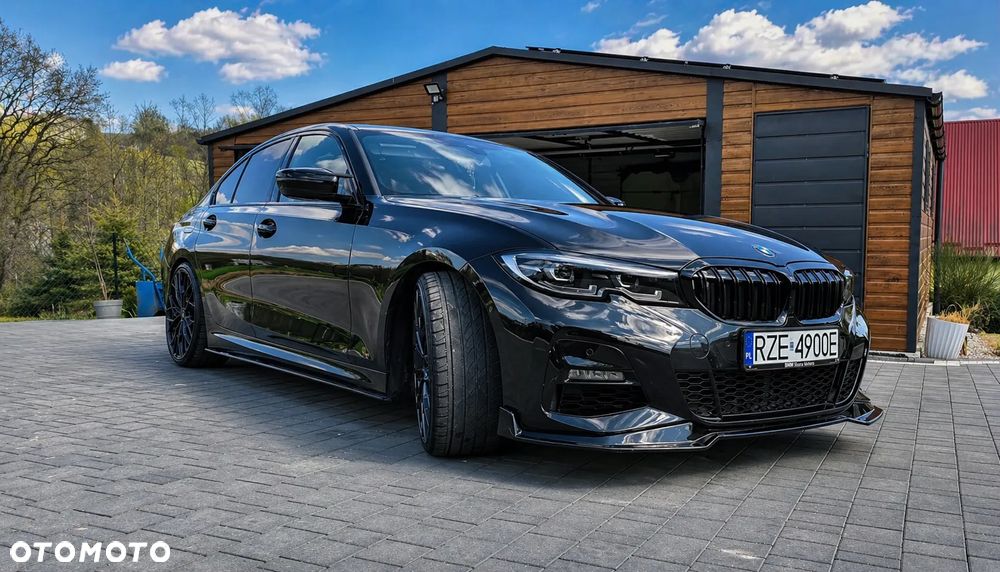 BMW Seria 3 330i - 3