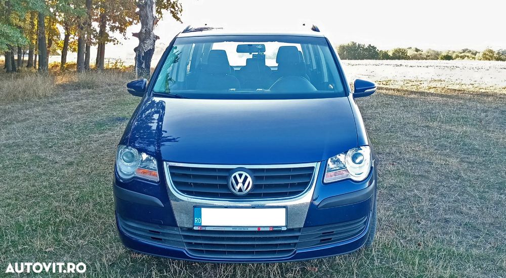 Volkswagen Touran - 2