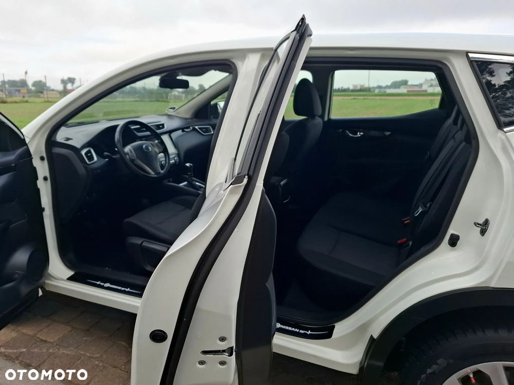 Nissan Qashqai - 12