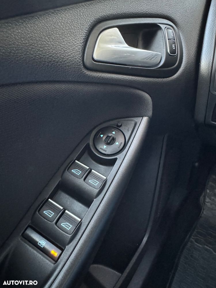 Ford Focus 1.5 TDCi Trend - 17