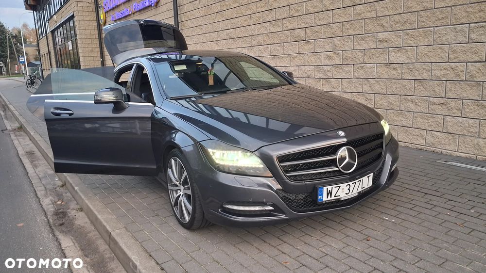 Mercedes-Benz CLS - 10
