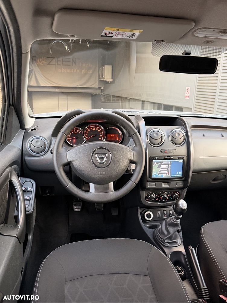Dacia Duster 1.5 dCi 4x4 Laureate - 9