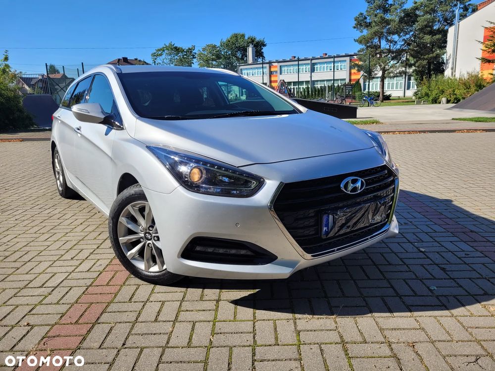 Hyundai i40 1.7 CRDi Comfort DCT - 1