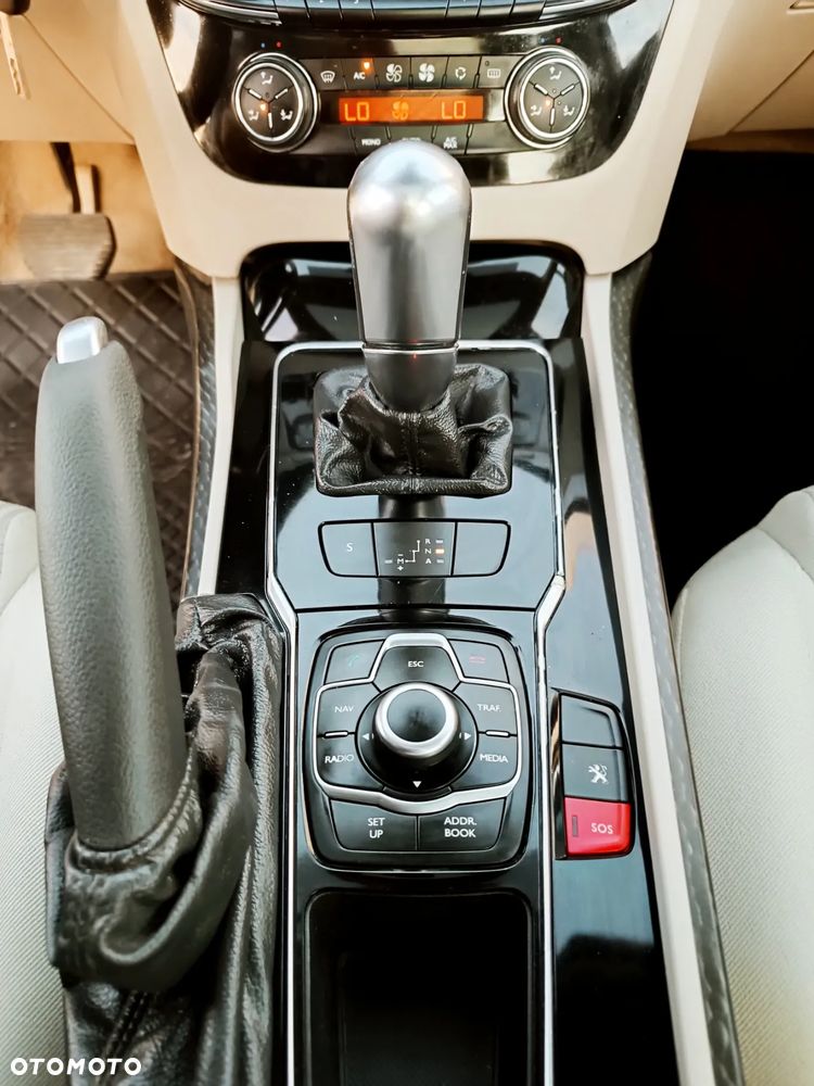 Peugeot 508 SW e-HDi FAP 110 EGS6 Business-Line - 27