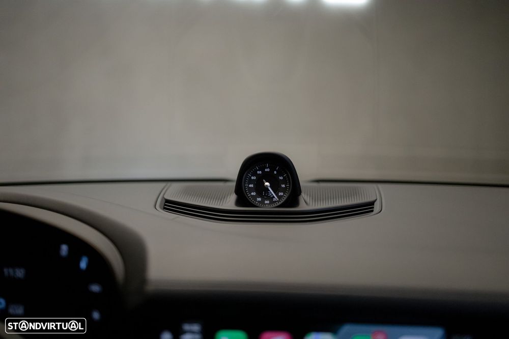 Porsche Taycan 4S Bateria Performance Plus - 27