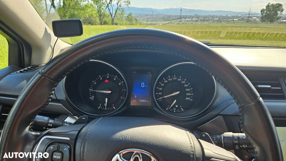 Toyota Avensis Touring Sports 1.8 Multidrive S Edition S+ - 10