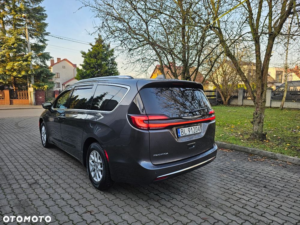 Chrysler Pacifica - 34