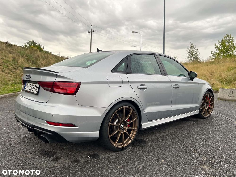 Audi RS3 Limousine - 8