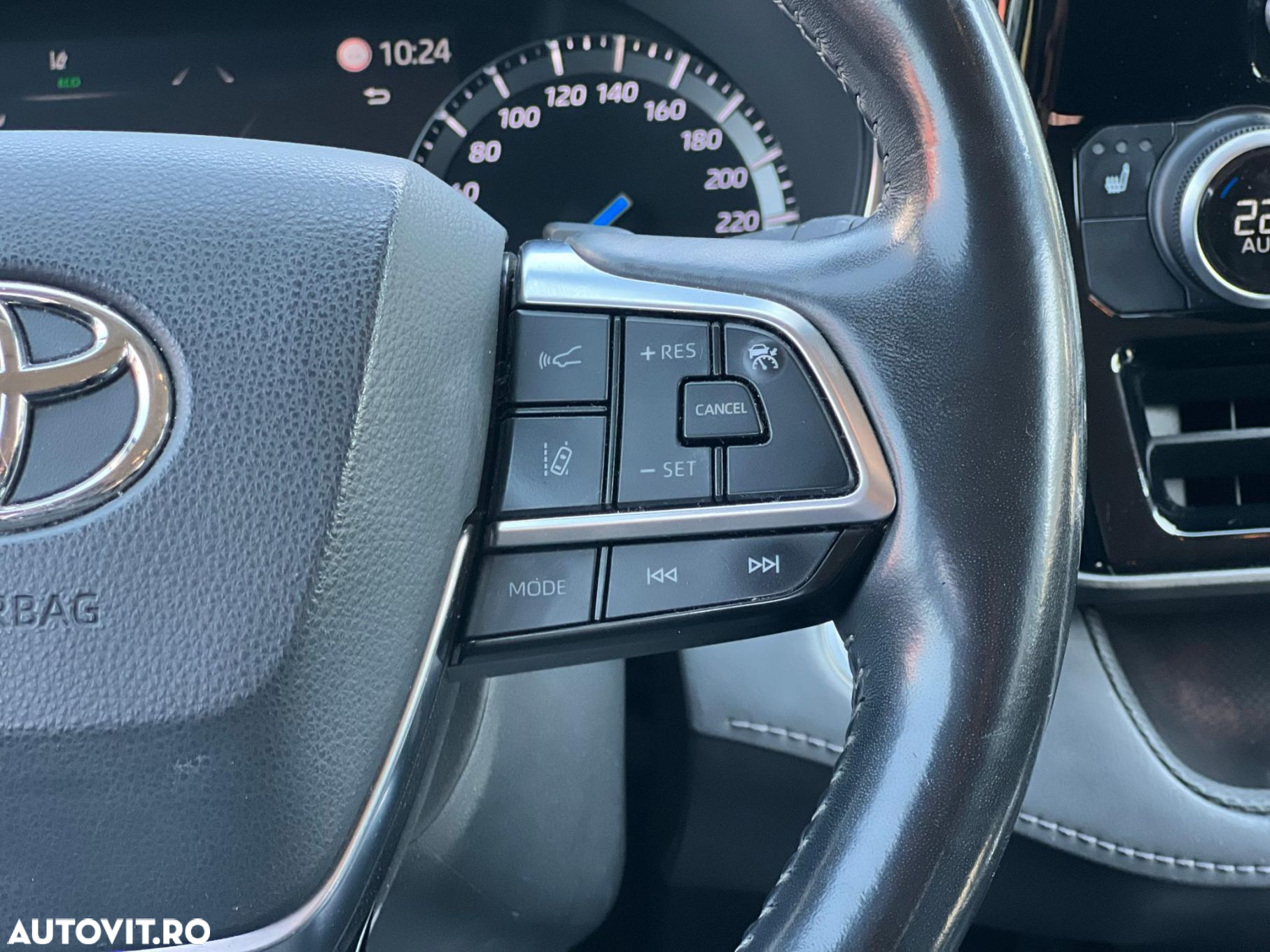 Toyota Highlander 2.5 L Hybrid Dynamic Force 248CP Dynamic Metallic - 24